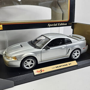 1999 Ford Mustang GT Maisto Special Edition 1:18 Scale Diecast Model Car Silver